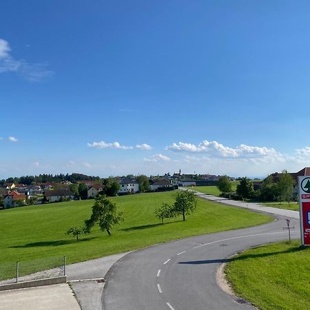 Wohnung City Nord Mit Balkon Herzogsdorf Eksteriør billede